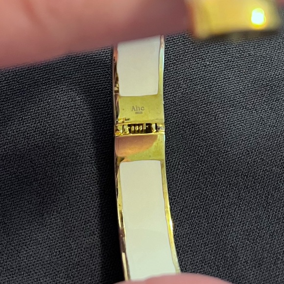 AHC Pillar bracelet; white and gold - Picture 3 of 4